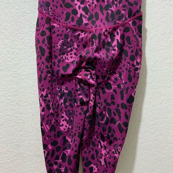 New Lululemon Base Pace High-Rise Crop 24” - Picture 6 of 10